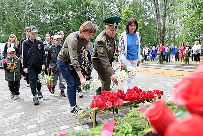 Останки расстрелянных в годы ВОВ 195 мирных жителей перезахоронили в Полоцке