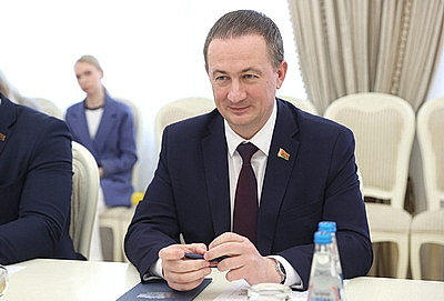 С акцентом на \"цифру\". Турчин предлагает России реализовать совместный образовательный проект будущего