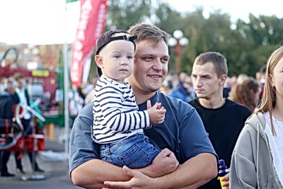 Масштабная выставка техники и множество развлечений. День машиностроителя празднуют в Бресте