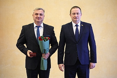 \"Сила Беларуси - в ее людях\". Турчин вручил госнаграды представителям различных сфер