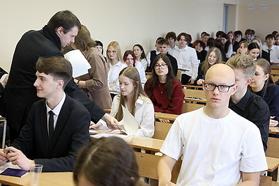 ЦЭ и ЦТ по государственным языкам проходит в Беларуси