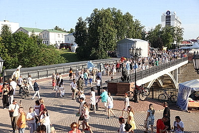 Фест \"На семи ветрах\" стартовал на \"Славянском базаре\"