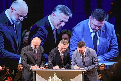\"Беларусь слушают и слышат\". В Минске состоялось гашение почтовой марки к 80-летию ООН