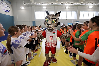 Дан старт новому сезону детско-юношеской волейбольной лиги \"Мяч над сеткой\"