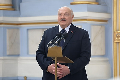 Лукашенко на Пасху посетил Свято-Покровский храм в Толочине