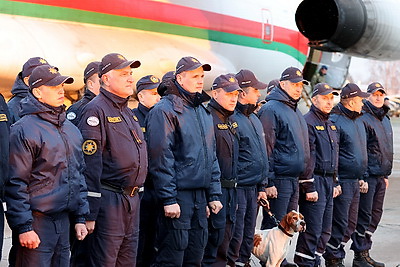 Самолет Минобороны с белорусскими спасателями вернулся из Мьянмы