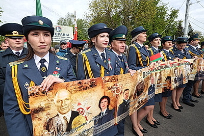 \"Шествие поколений\", военный парад, интерактивные площадки. В Витебске отмечают День Победы