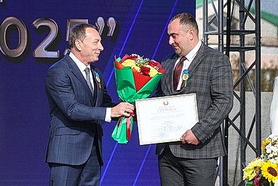 Праздник тружеников села. В Чашниках проходят областные \"Дажынкі\"