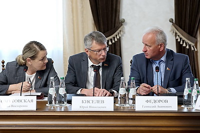 Расширенное заседание Президиума Совета Республики проходит в Полоцке