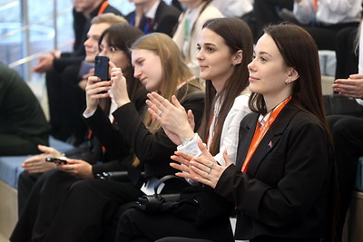 Молодежное лидерство - современный взгляд: республиканский форум лидеров стартовал в Минске