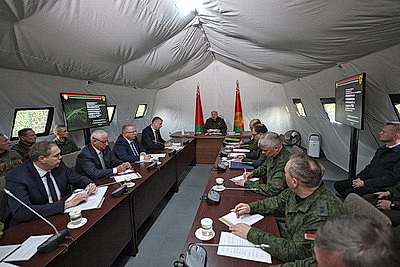 Лукашенко доложили о создании в Беларуси войск беспилотников