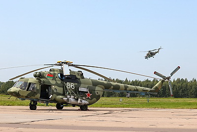 Высший пилотаж. Как в Мачулищах отпраздновали День военно-воздушных сил Беларуси