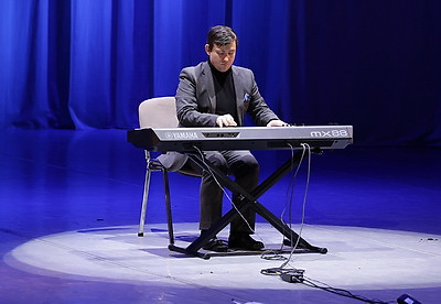 \"Время сильных\". В Витебске прошел областной праздник-конкурс творчества людей с инвалидностью