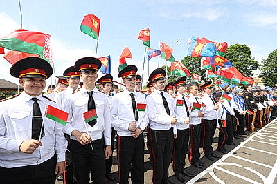 \"Лето начинается классно\". Первую очередь Республиканского патриотического центра открыли в Бресте