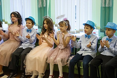 МИД Беларуси поздравил воспитанников столичного социального центра