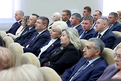 В Миноблисполкоме состоялось заседание делегатов ВНС от Минской области