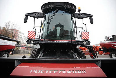 Поставки комплектующих для комбайнов. \"Гомсельмаш\" планирует развивать партнерство с \"Ростсельмашем\"