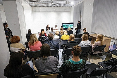 \"Этика фильмов должна сохраняться\". Режиссер из Индии о современном кинематографе