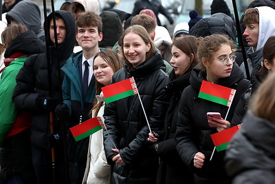 В Минске открыли мурал \"Будущее Беларуси в твоих руках\"