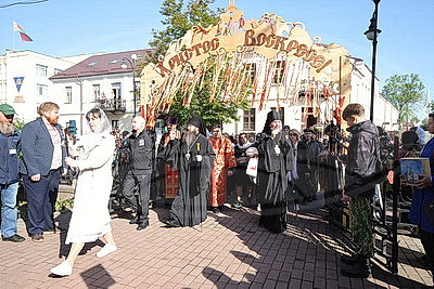 Крестный ход и божественная литургия в честь 125-летия Гродненской епархии прошли в Гродно