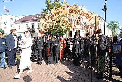 Крестный ход и божественная литургия в честь 125-летия Гродненской епархии прошли в Гродно