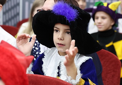 Тепло и душевно. Воспитанников Сенненского детского дома поздравили с наступающим Новым годом