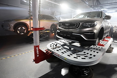 В Гродно открыли крупнейший малярно-кузовной центр \"Альфорт\" на 11 постов