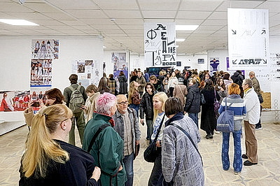 От афиши до проекта парка. Выставка к 50-летию кафедры дизайна и моды ВГТУ открылась в Витебске