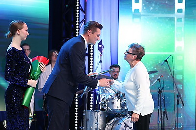 \"Любить кино по-белорусски\". В Минске состоялся театрализованный концерт ко Дню белорусского кино