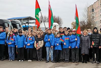 Обновленный сквер Энергетиков открыли в Хойниках