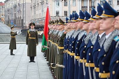 Заместитель главнокомандующего Ливийской национальной армией возложил венок к монументу Победы в Минске