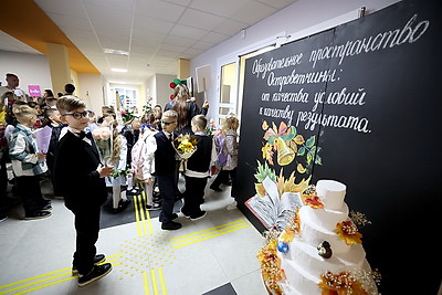 Новая школа на 510 мест открылась в Островце