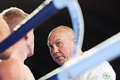 Белорус Нечитайло победил японца Катасиму в бою за звание чемпиона мира по кикбоксингу WKF