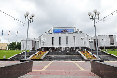 Обновление главной сцены концертного зала \"Витебск\" завершается в областном центре