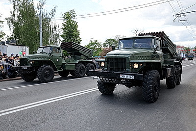 Парад, шествие \"Беларусь помнит\". Гродно празднует День Победы