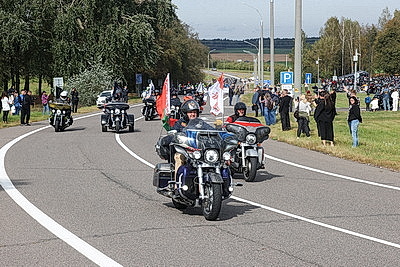 Мотопарад H.O.G. Rally Minsk стартовал от Кургана Славы в праздничный Минск
