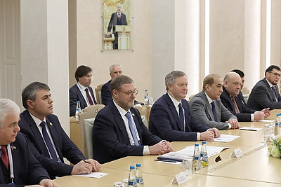 Кочанова проводит встречи с международными наблюдателями