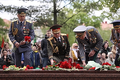 Парад, шествие \"Беларусь помнит\". Гродно празднует День Победы