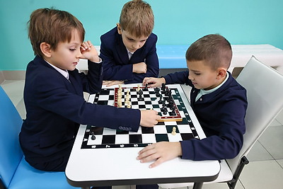 В школах Беларуси подходит к завершению первая учебная четверть