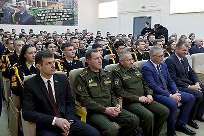 Вольфович: кадеты - будущее офицерского корпуса страны