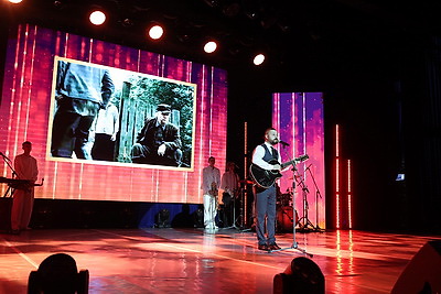 \"Любить кино по-белорусски\". В Минске состоялся театрализованный концерт ко Дню белорусского кино