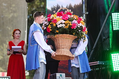 Подворья, выставки, концерты. Волковыск принимает областные \"Дажынкi\"