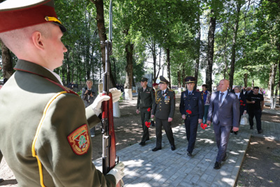 Освободителям Витебщины. Аллею памяти героев открыли в воинской части 5524