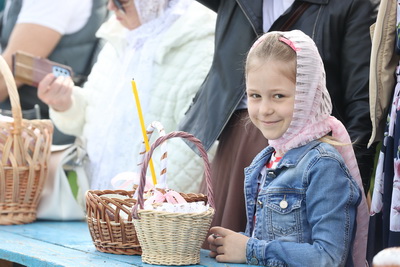 Накануне Пасхи белорусы освящают куличи в храмах и костелах