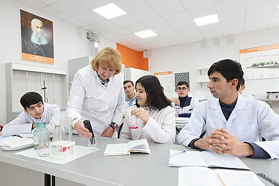 Витебскому госуниверситету им. П.М. Машерова - 115 лет