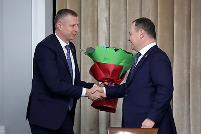 Крутой представил членам правления Нацбанка нового председателя
