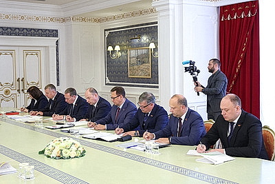 Лукашенко провел совещание с руководством Совмина