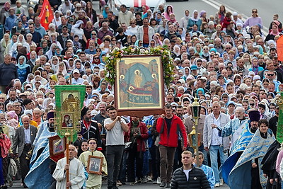 Праздничным шествием в Витебске отметили Успение Пресвятой Богородицы