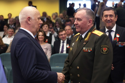 \"Мы не забыли\". Лукашенко на торжественном собрании к 80-летию Победы напомнил о важных уроках истории