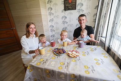 В Беларуси продолжается Неделя родительской любви